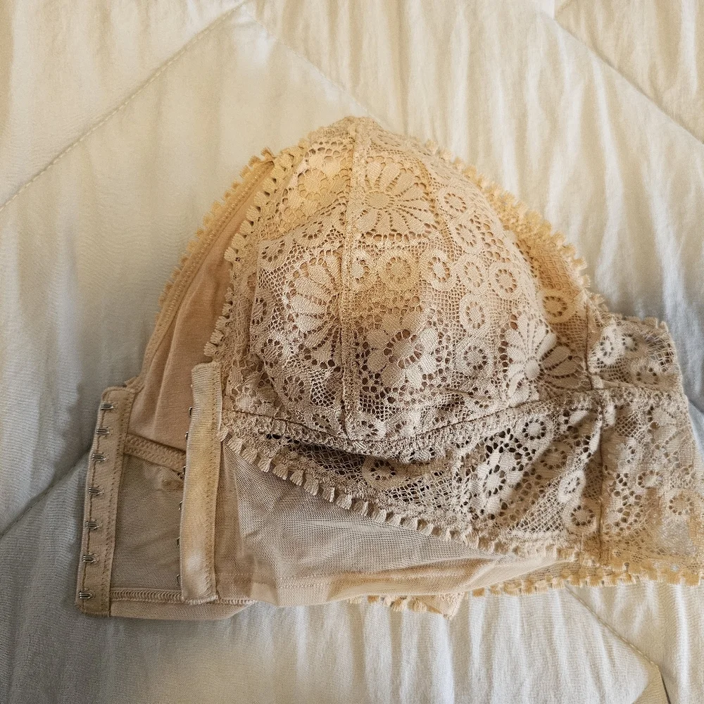 Aerie Lace Bralette in Beige‎ Size M
